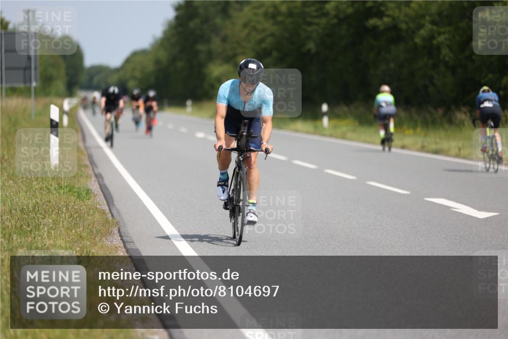 22.06.2025 - Viking Triathlon Yannick Fuchs http://msf.ph/oto/8104697 22.06.2025 12:08:14 Radfahren 29, 34, 46, 144, 164, 228, 297, 321, 451, 633 meine-sportfotos.de