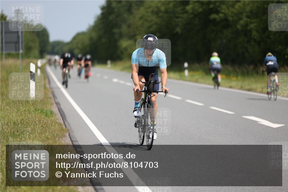 22.06.2025 - Viking Triathlon Yannick Fuchs http://msf.ph/oto/8104703 22.06.2025 12:08:14 Radfahren 29, 34, 46, 144, 164, 228, 297, 321, 451, 633 meine-sportfotos.de