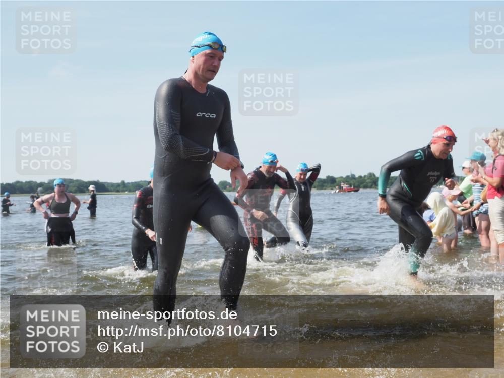 22.06.2025 - Viking Triathlon KatJ http://msf.ph/oto/8104715 22.06.2025 10:35:44 Schwimmen 20, 47, 62, 127, 134, 154, 265, 415, 552, 602 meine-sportfotos.de