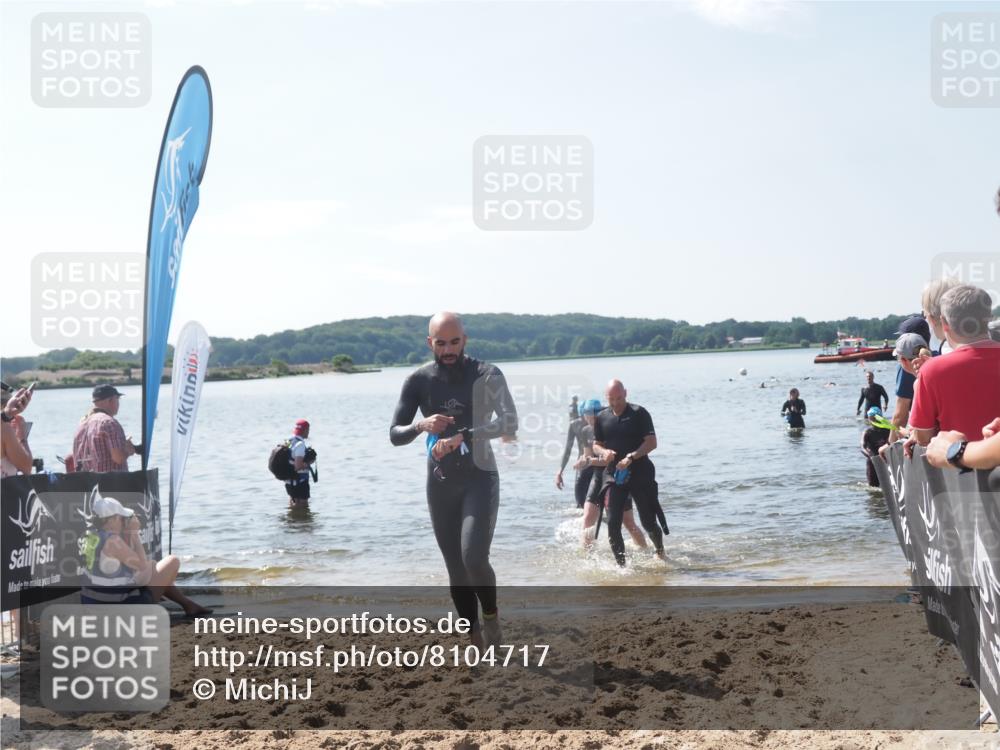 22.06.2025 - Viking Triathlon MichiJ http://msf.ph/oto/8104717 22.06.2025 10:47:55 Schwimmen 84, 190, 223, 285, 452 meine-sportfotos.de