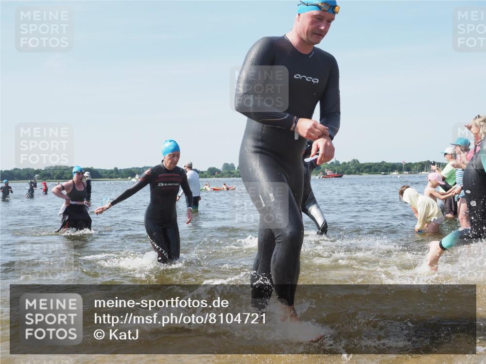 22.06.2025 - Viking Triathlon KatJ http://msf.ph/oto/8104721 22.06.2025 10:35:45 Schwimmen 20, 47, 62, 134, 154, 265, 415, 552, 602 meine-sportfotos.de