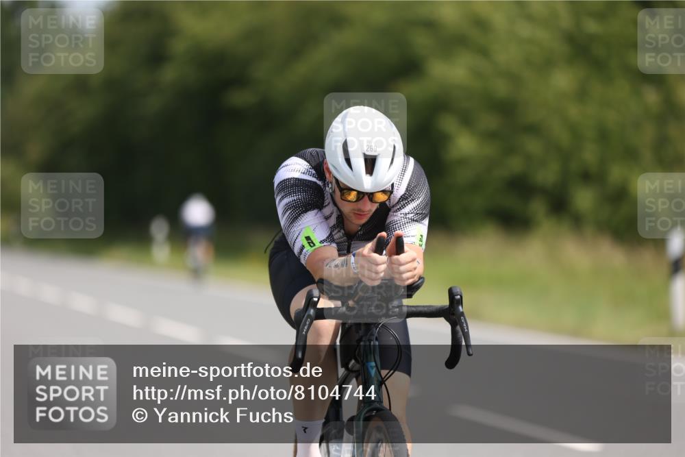 22.06.2025 - Viking Triathlon Yannick Fuchs http://msf.ph/oto/8104744 22.06.2025 11:28:24 Radfahren 22, 210, 211, 269 meine-sportfotos.de