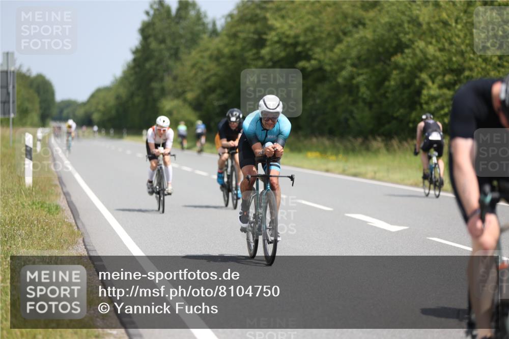 22.06.2025 - Viking Triathlon Yannick Fuchs http://msf.ph/oto/8104750 22.06.2025 12:08:20 Radfahren 34, 46, 91, 164, 192, 297, 321, 451, 633 meine-sportfotos.de