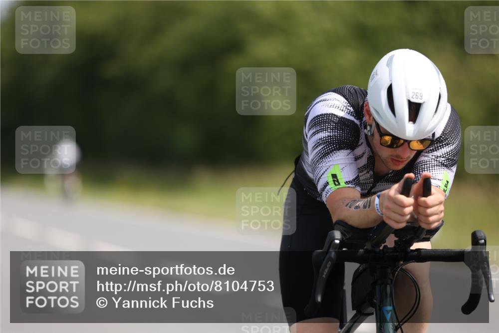 22.06.2025 - Viking Triathlon Yannick Fuchs http://msf.ph/oto/8104753 22.06.2025 11:28:24 Radfahren 22, 210, 211, 269 meine-sportfotos.de