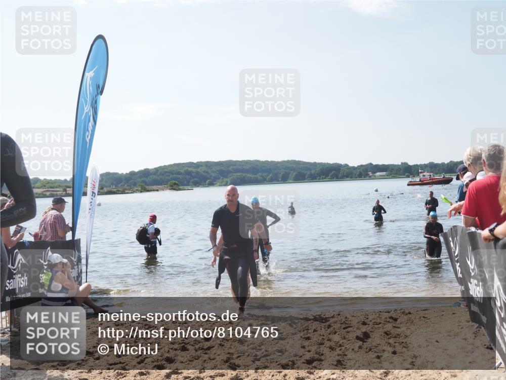 22.06.2025 - Viking Triathlon MichiJ http://msf.ph/oto/8104765 22.06.2025 10:47:58 Schwimmen 190, 223, 285, 452 meine-sportfotos.de