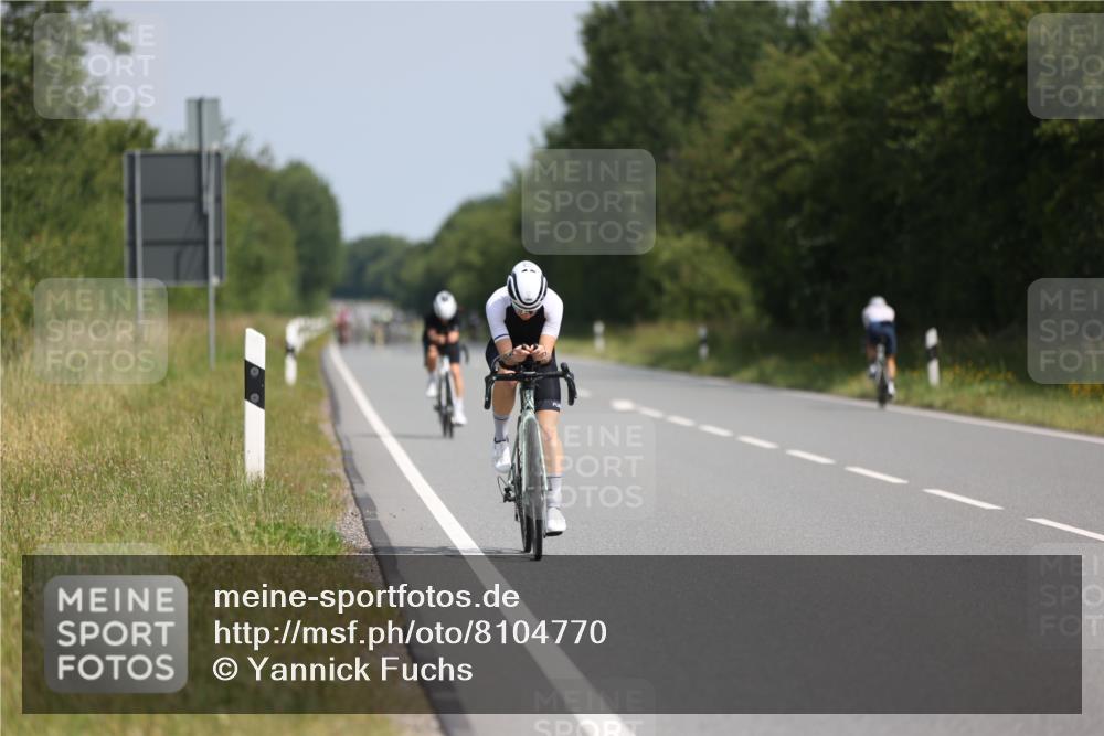 22.06.2025 - Viking Triathlon Yannick Fuchs http://msf.ph/oto/8104770 22.06.2025 11:28:25 Radfahren 22, 211, 269, 476 meine-sportfotos.de