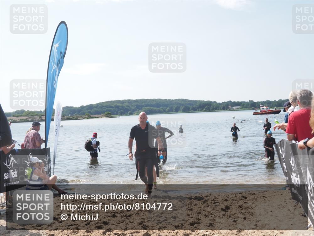 22.06.2025 - Viking Triathlon MichiJ http://msf.ph/oto/8104772 22.06.2025 10:47:58 Schwimmen 190, 223, 285, 452 meine-sportfotos.de