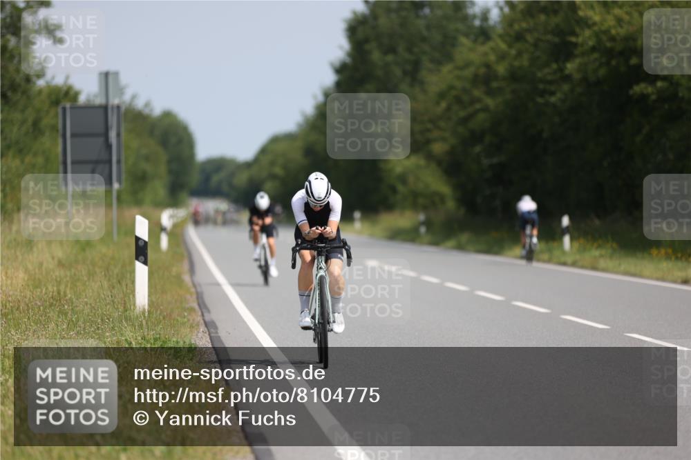22.06.2025 - Viking Triathlon Yannick Fuchs http://msf.ph/oto/8104775 22.06.2025 11:28:25 Radfahren 22, 211, 269, 476 meine-sportfotos.de