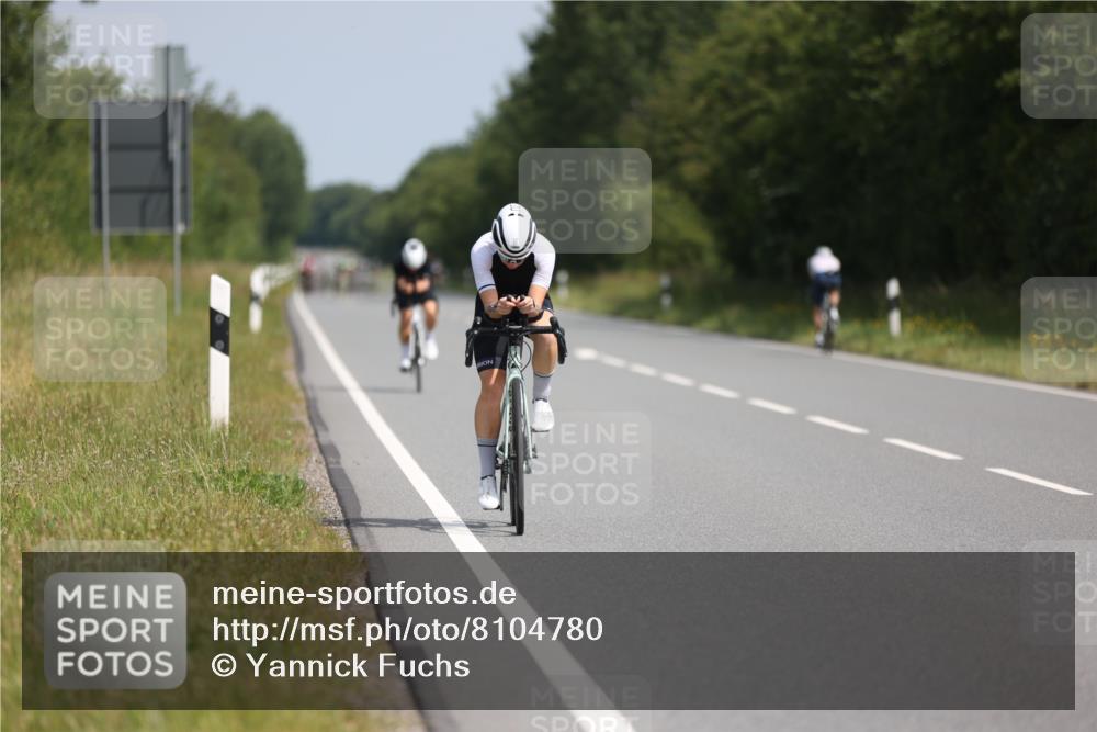 22.06.2025 - Viking Triathlon Yannick Fuchs http://msf.ph/oto/8104780 22.06.2025 11:28:26 Radfahren 22, 211, 269, 476 meine-sportfotos.de