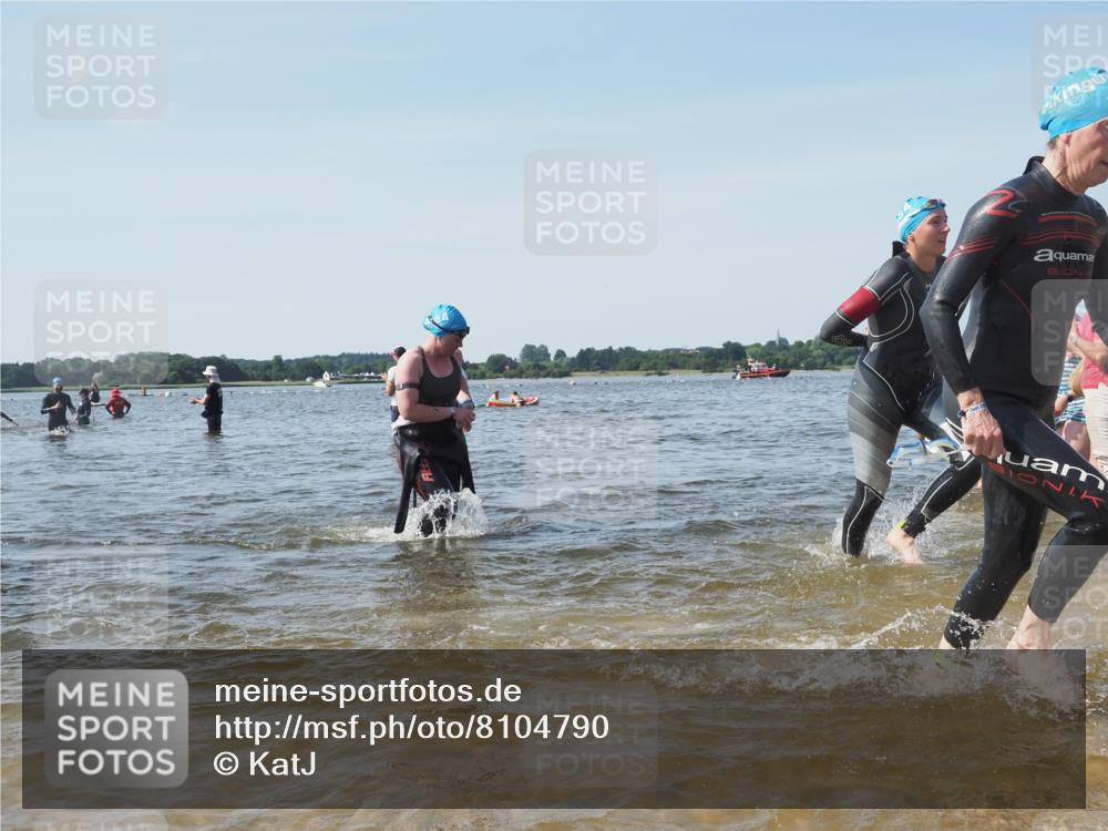 22.06.2025 - Viking Triathlon KatJ http://msf.ph/oto/8104790 22.06.2025 10:35:47 Schwimmen 20, 47, 62, 134, 154, 265, 552, 602 meine-sportfotos.de