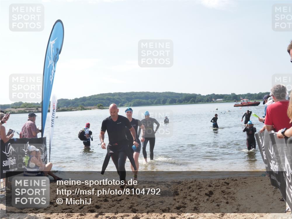 22.06.2025 - Viking Triathlon MichiJ http://msf.ph/oto/8104792 22.06.2025 10:47:59 Schwimmen 190, 223, 285, 452 meine-sportfotos.de
