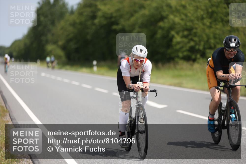 22.06.2025 - Viking Triathlon Yannick Fuchs http://msf.ph/oto/8104796 22.06.2025 12:08:22 Radfahren 34, 46, 91, 164, 192, 297, 321, 451 meine-sportfotos.de