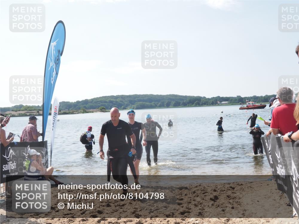 22.06.2025 - Viking Triathlon MichiJ http://msf.ph/oto/8104798 22.06.2025 10:47:59 Schwimmen 190, 223, 285, 452 meine-sportfotos.de
