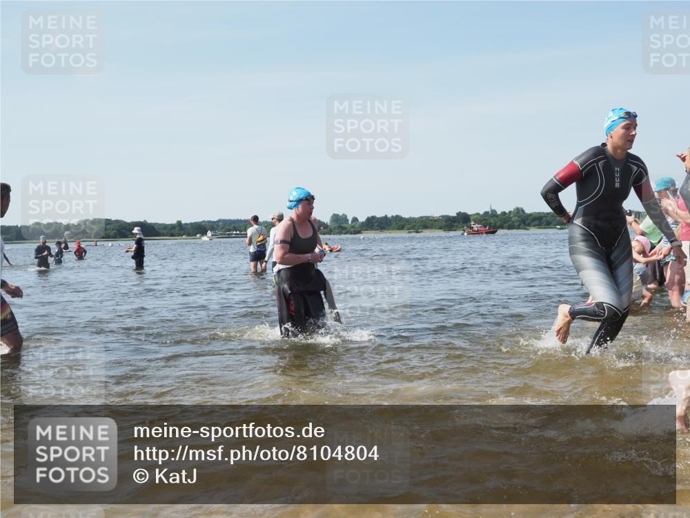 22.06.2025 - Viking Triathlon KatJ http://msf.ph/oto/8104804 22.06.2025 10:35:47 Schwimmen 20, 47, 62, 134, 154, 265, 552, 602 meine-sportfotos.de