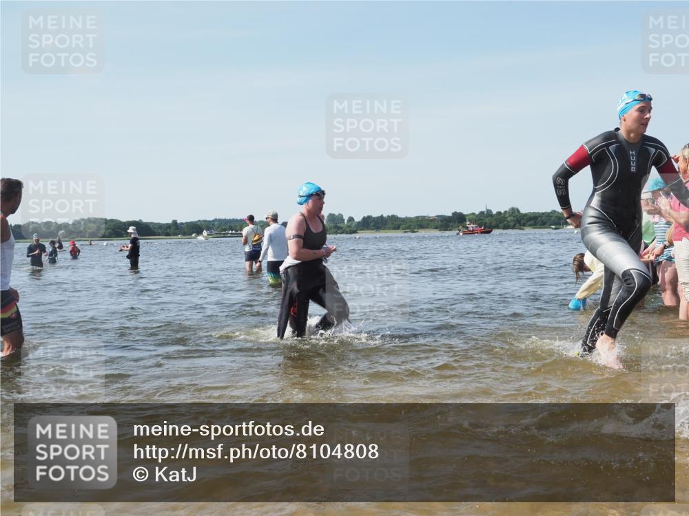 22.06.2025 - Viking Triathlon KatJ http://msf.ph/oto/8104808 22.06.2025 10:35:47 Schwimmen 20, 47, 62, 134, 154, 265, 552, 602 meine-sportfotos.de