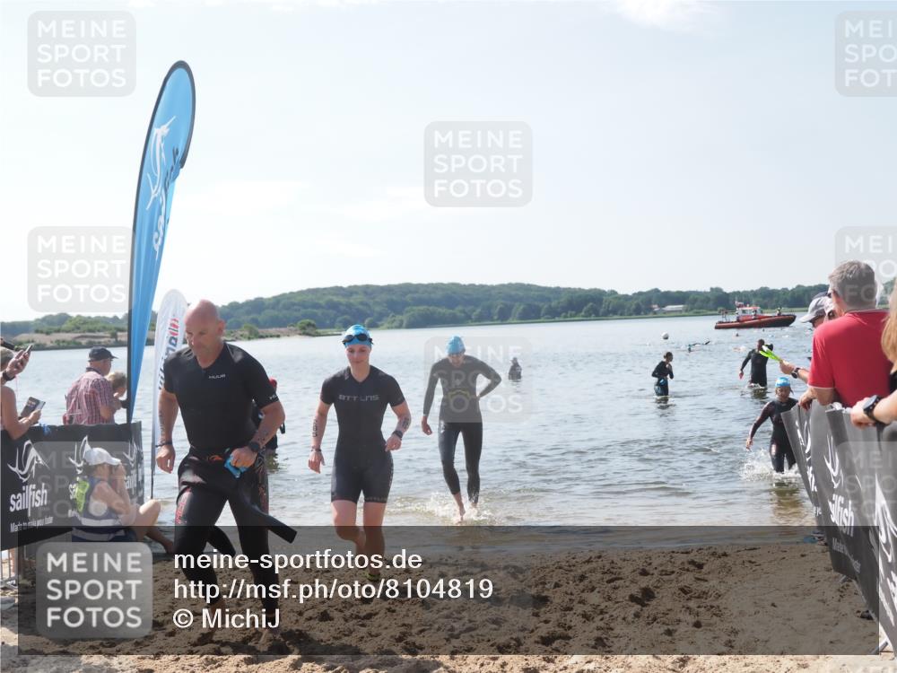 22.06.2025 - Viking Triathlon MichiJ http://msf.ph/oto/8104819 22.06.2025 10:48:00 Schwimmen 190, 223, 285 meine-sportfotos.de