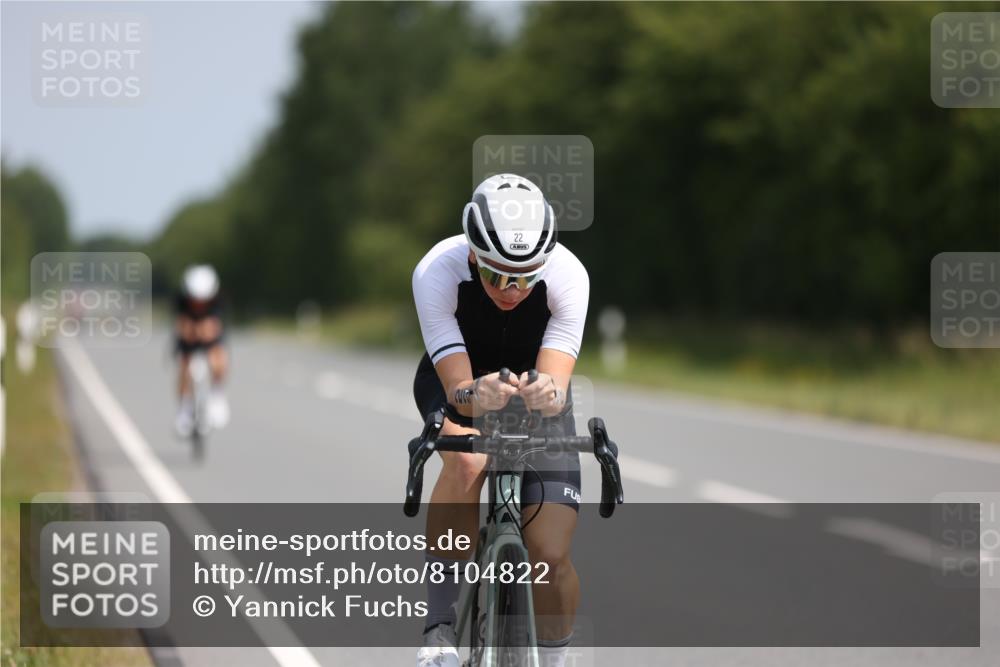 22.06.2025 - Viking Triathlon Yannick Fuchs http://msf.ph/oto/8104822 22.06.2025 11:28:27 Radfahren 22, 211, 269, 476 meine-sportfotos.de