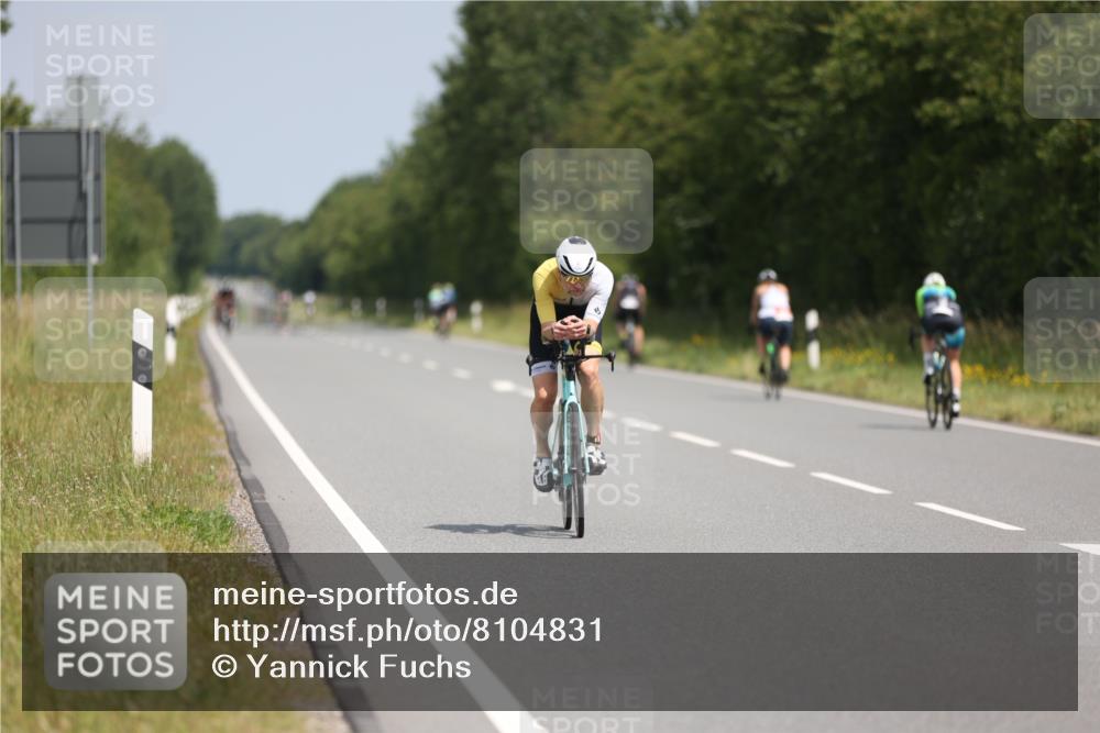 22.06.2025 - Viking Triathlon Yannick Fuchs http://msf.ph/oto/8104831 22.06.2025 12:08:28 Radfahren 91, 192, 441 meine-sportfotos.de