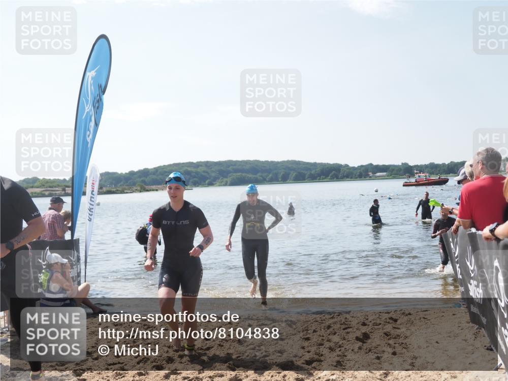 22.06.2025 - Viking Triathlon MichiJ http://msf.ph/oto/8104838 22.06.2025 10:48:00 Schwimmen 190, 223, 285 meine-sportfotos.de