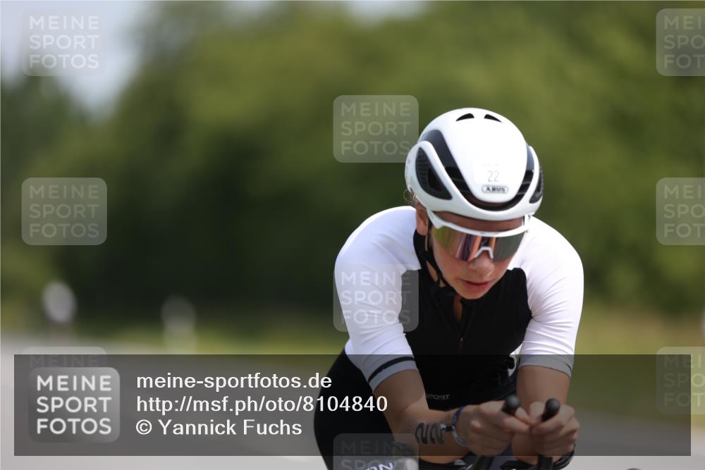 22.06.2025 - Viking Triathlon Yannick Fuchs http://msf.ph/oto/8104840 22.06.2025 11:28:28 Radfahren 22, 211, 269, 476 meine-sportfotos.de