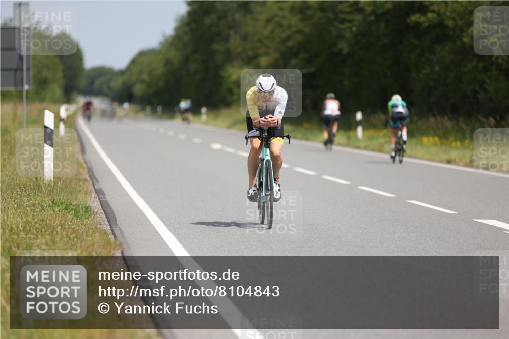 22.06.2025 - Viking Triathlon Yannick Fuchs http://msf.ph/oto/8104843 22.06.2025 12:08:28 Radfahren 91, 192, 441 meine-sportfotos.de