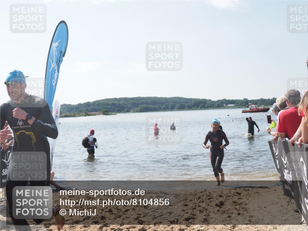 22.06.2025 - Viking Triathlon MichiJ http://msf.ph/oto/8104856 22.06.2025 10:48:03 Schwimmen 37, 190, 223, 364 meine-sportfotos.de