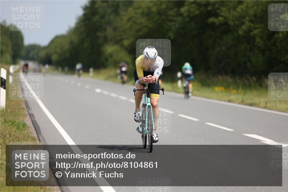 22.06.2025 - Viking Triathlon Yannick Fuchs http://msf.ph/oto/8104861 22.06.2025 12:08:28 Radfahren 91, 192, 441 meine-sportfotos.de