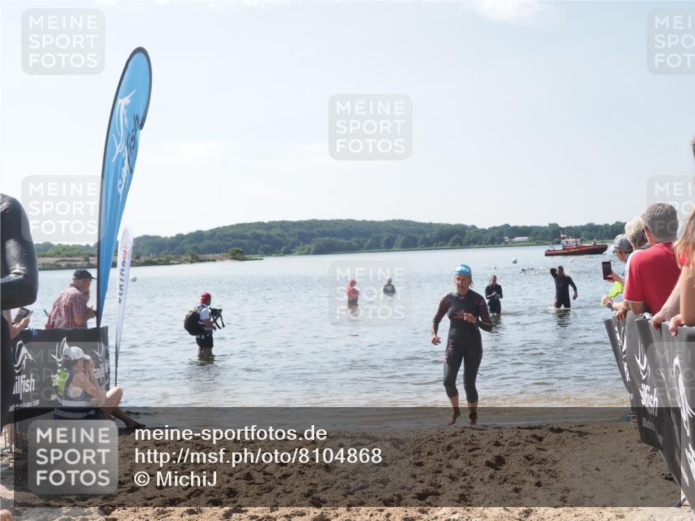 22.06.2025 - Viking Triathlon MichiJ http://msf.ph/oto/8104868 22.06.2025 10:48:04 Schwimmen 37, 190, 364 meine-sportfotos.de