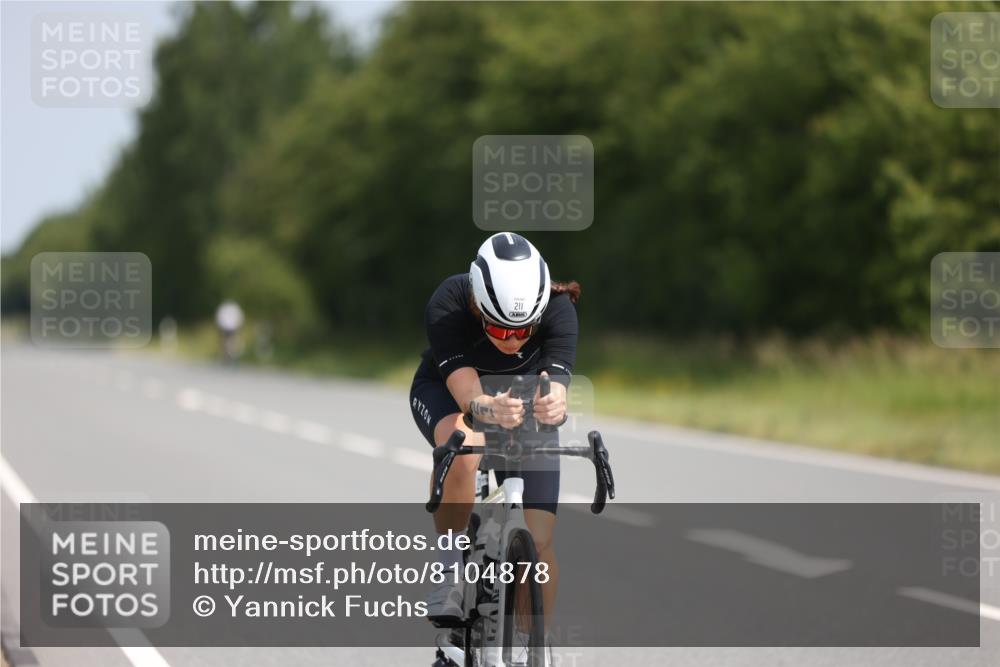 22.06.2025 - Viking Triathlon Yannick Fuchs http://msf.ph/oto/8104878 22.06.2025 11:28:31 Radfahren 22, 211, 476 meine-sportfotos.de