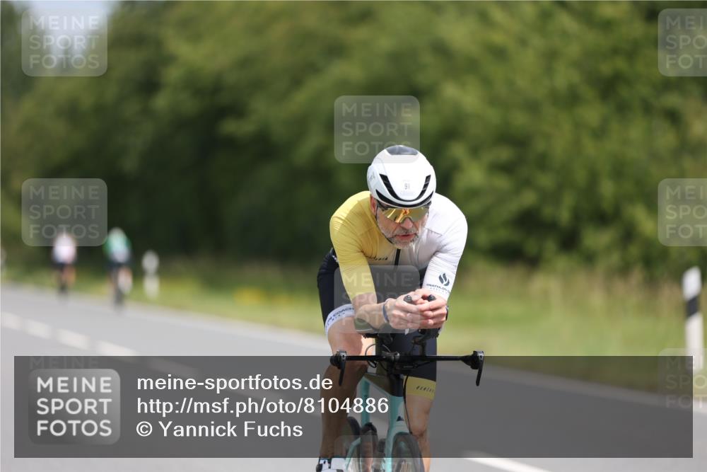 22.06.2025 - Viking Triathlon Yannick Fuchs http://msf.ph/oto/8104886 22.06.2025 12:08:30 Radfahren 91, 192, 441, 453 meine-sportfotos.de