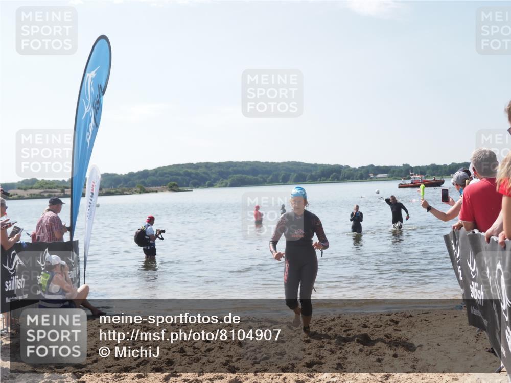 22.06.2025 - Viking Triathlon MichiJ http://msf.ph/oto/8104907 22.06.2025 10:48:05 Schwimmen 37, 190, 364 meine-sportfotos.de