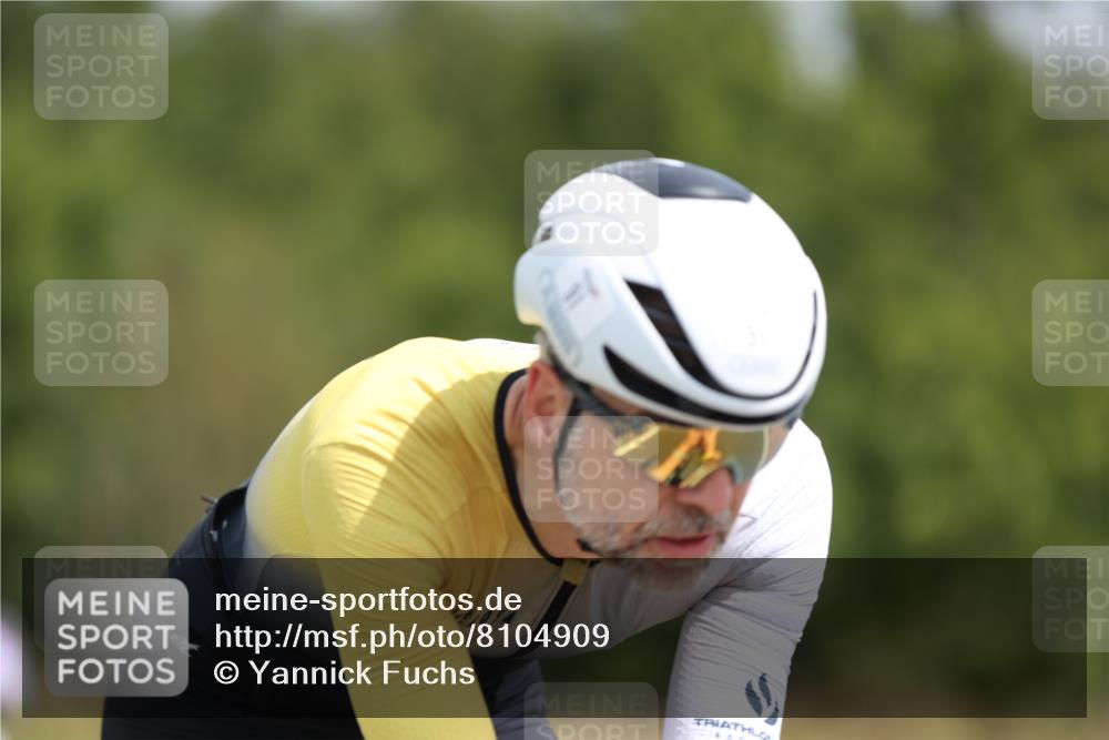 22.06.2025 - Viking Triathlon Yannick Fuchs http://msf.ph/oto/8104909 22.06.2025 12:08:30 Radfahren 91, 192, 441, 453 meine-sportfotos.de