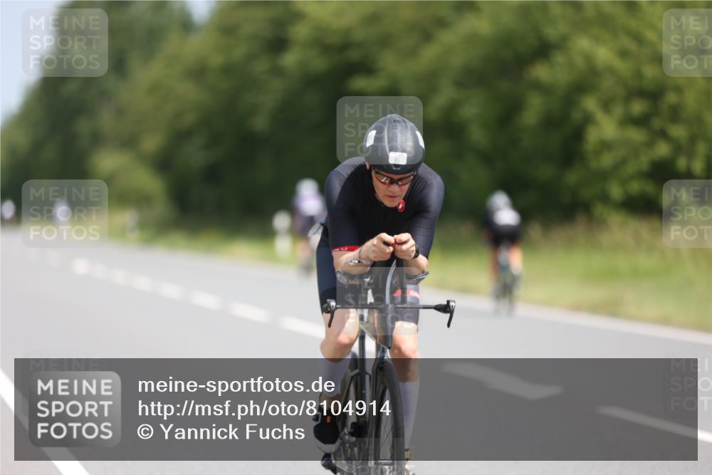 22.06.2025 - Viking Triathlon Yannick Fuchs http://msf.ph/oto/8104914 22.06.2025 12:08:46 Radfahren 85, 99, 117, 130, 162, 463, 481, 632, 640 meine-sportfotos.de