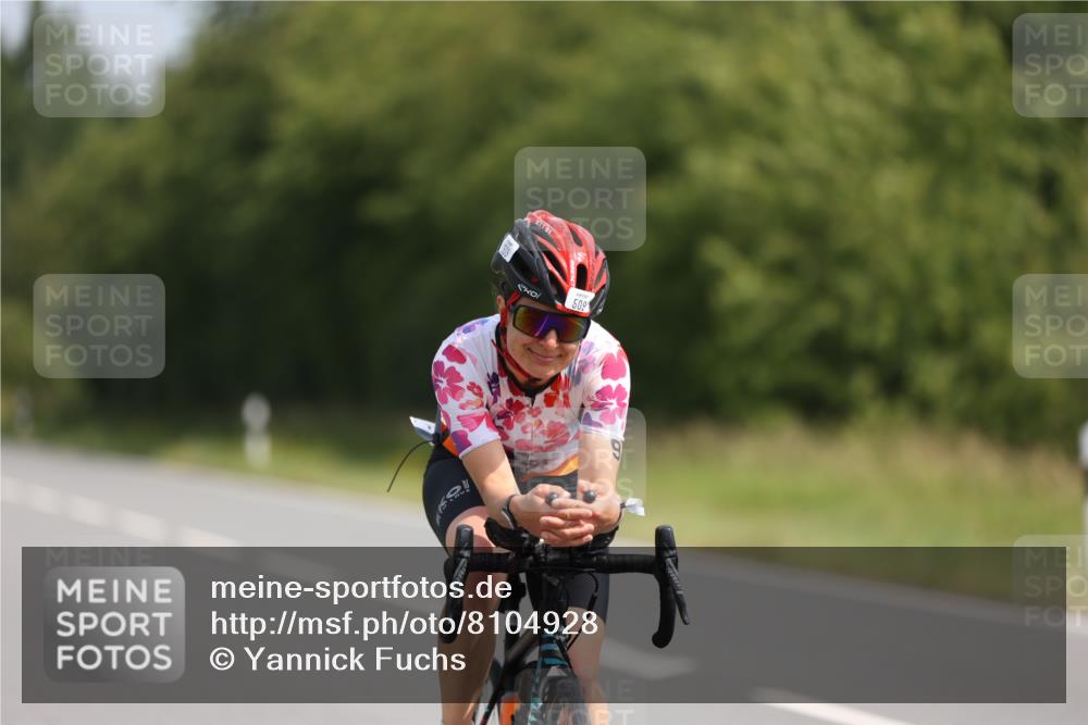 22.06.2025 - Viking Triathlon Yannick Fuchs http://msf.ph/oto/8104928 22.06.2025 11:28:52 Radfahren 3, 11, 33, 171, 347, 509, 614, 648 meine-sportfotos.de