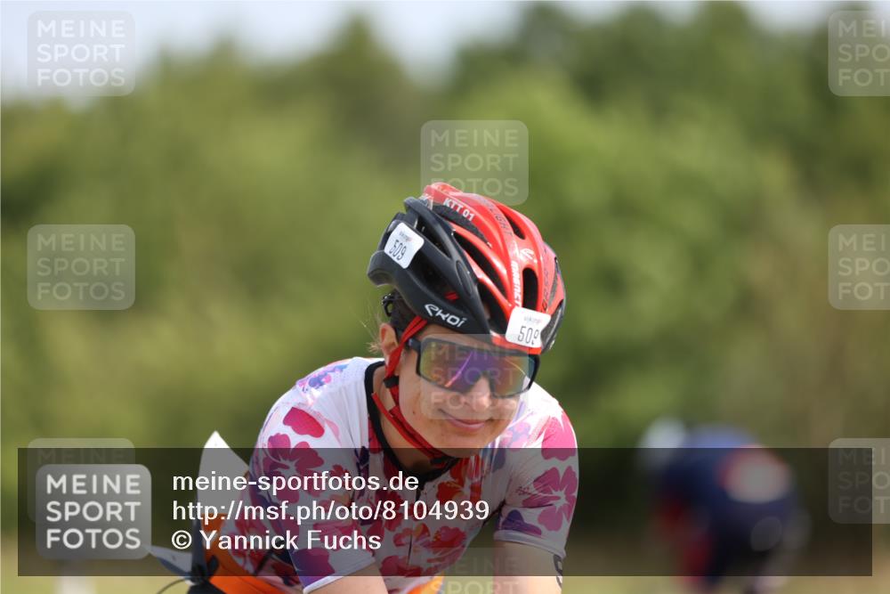 22.06.2025 - Viking Triathlon Yannick Fuchs http://msf.ph/oto/8104939 22.06.2025 11:28:53 Radfahren 3, 11, 33, 171, 251, 347, 509, 614, 648 meine-sportfotos.de