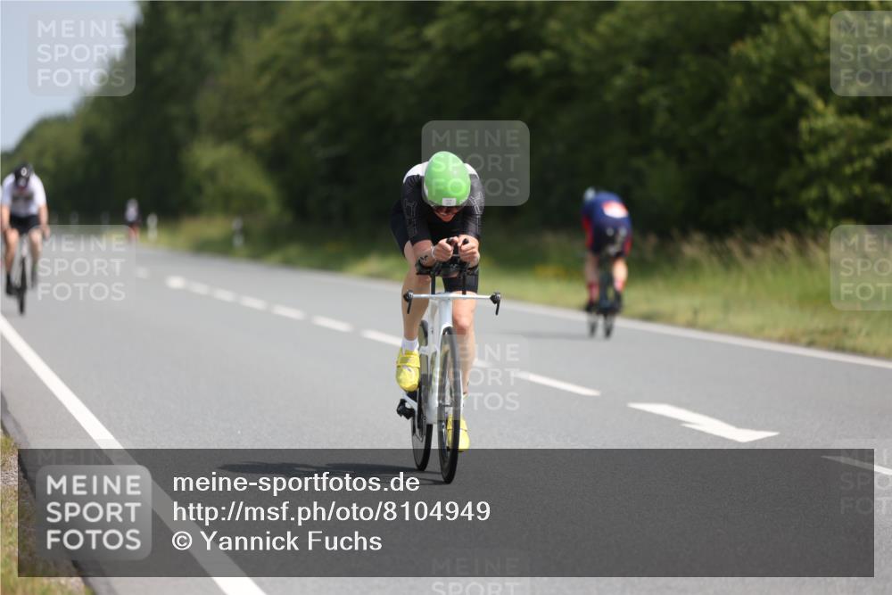 22.06.2025 - Viking Triathlon Yannick Fuchs http://msf.ph/oto/8104949 22.06.2025 11:28:55 Radfahren 3, 11, 14, 33, 171, 251, 310, 347, 509, 614 meine-sportfotos.de