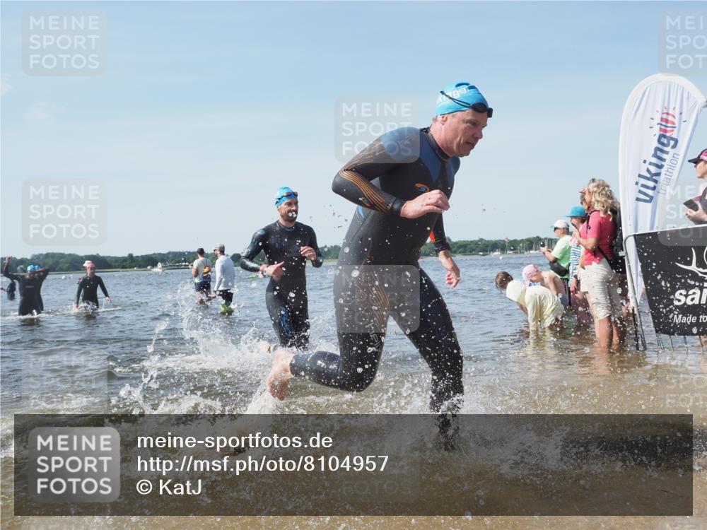 22.06.2025 - Viking Triathlon KatJ http://msf.ph/oto/8104957 22.06.2025 10:36:01 Schwimmen 19, 265, 313, 377, 448, 552, 636 meine-sportfotos.de