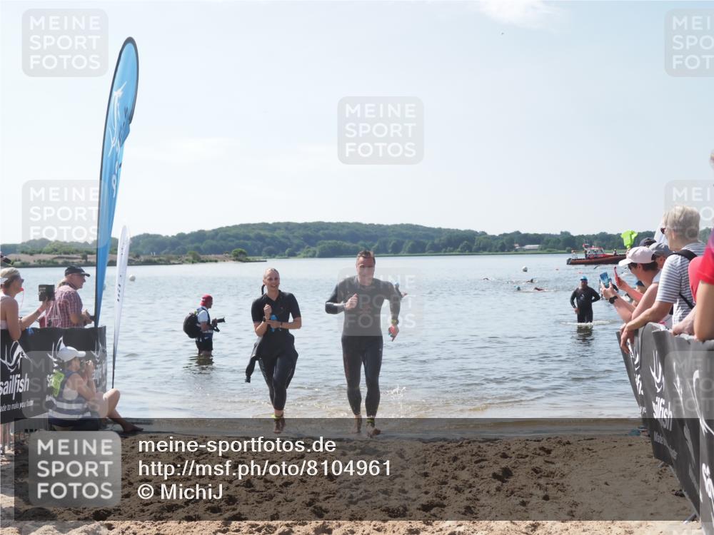 22.06.2025 - Viking Triathlon MichiJ http://msf.ph/oto/8104961 22.06.2025 10:48:20 Schwimmen 37, 364, 471 meine-sportfotos.de