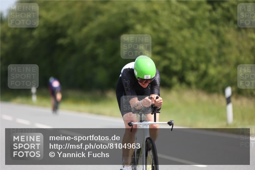 22.06.2025 - Viking Triathlon Yannick Fuchs http://msf.ph/oto/8104963 22.06.2025 11:28:56 Radfahren 3, 11, 14, 33, 171, 251, 310, 347, 509, 614 meine-sportfotos.de