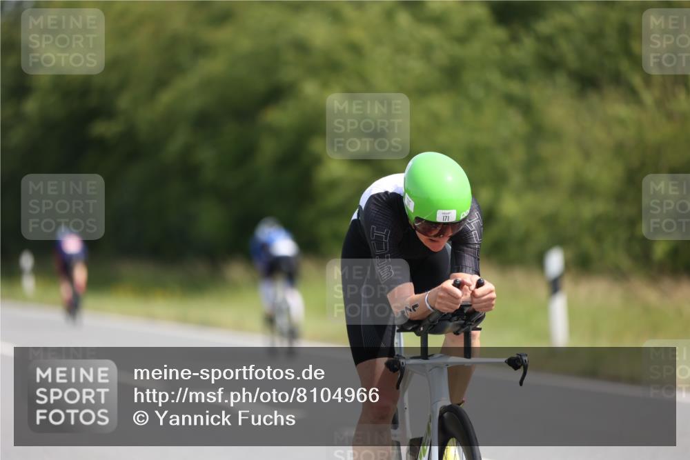 22.06.2025 - Viking Triathlon Yannick Fuchs http://msf.ph/oto/8104966 22.06.2025 11:28:56 Radfahren 3, 11, 14, 33, 171, 251, 310, 347, 509, 614 meine-sportfotos.de