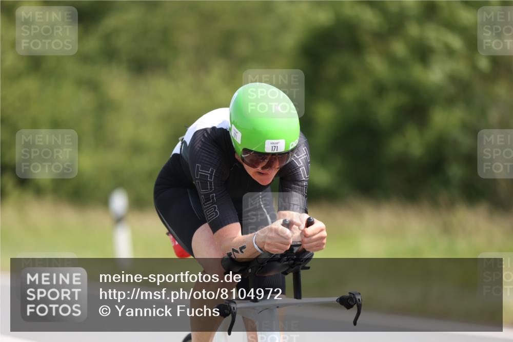 22.06.2025 - Viking Triathlon Yannick Fuchs http://msf.ph/oto/8104972 22.06.2025 11:28:57 Radfahren 3, 11, 14, 33, 171, 251, 310, 614 meine-sportfotos.de