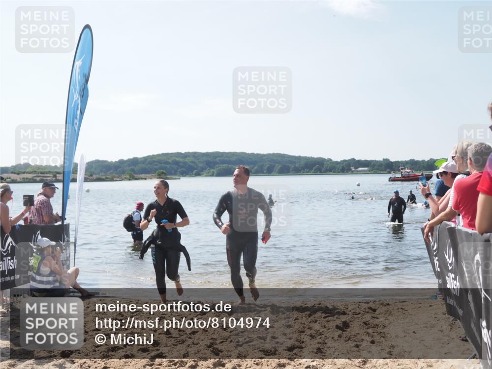 22.06.2025 - Viking Triathlon MichiJ http://msf.ph/oto/8104974 22.06.2025 10:48:20 Schwimmen 37, 364, 471 meine-sportfotos.de