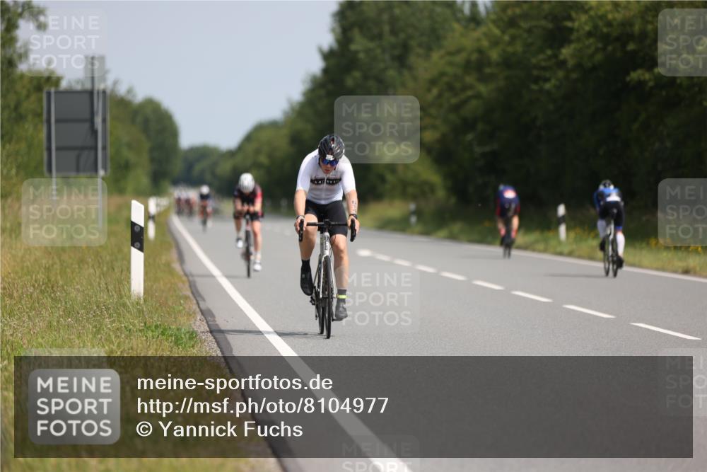 22.06.2025 - Viking Triathlon Yannick Fuchs http://msf.ph/oto/8104977 22.06.2025 11:28:58 Radfahren 3, 11, 14, 33, 171, 251, 310, 614 meine-sportfotos.de