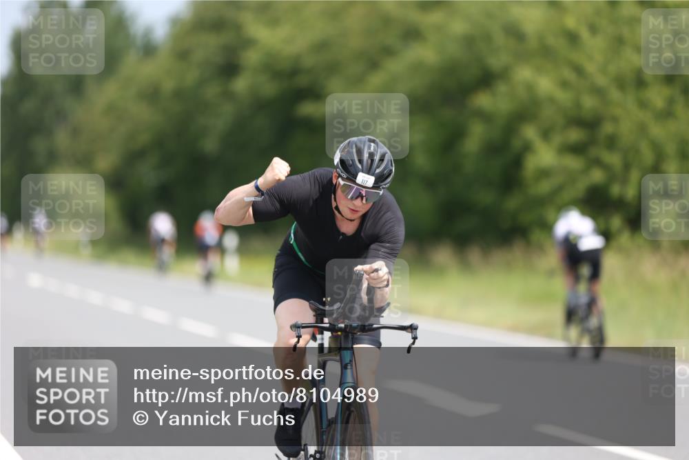 22.06.2025 - Viking Triathlon Yannick Fuchs http://msf.ph/oto/8104989 22.06.2025 12:08:55 Radfahren 14, 48, 99, 117, 162, 632, 640, 651 meine-sportfotos.de