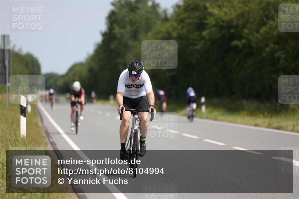 22.06.2025 - Viking Triathlon Yannick Fuchs http://msf.ph/oto/8104994 22.06.2025 11:28:59 Radfahren 11, 14, 33, 171, 251, 310, 614 meine-sportfotos.de