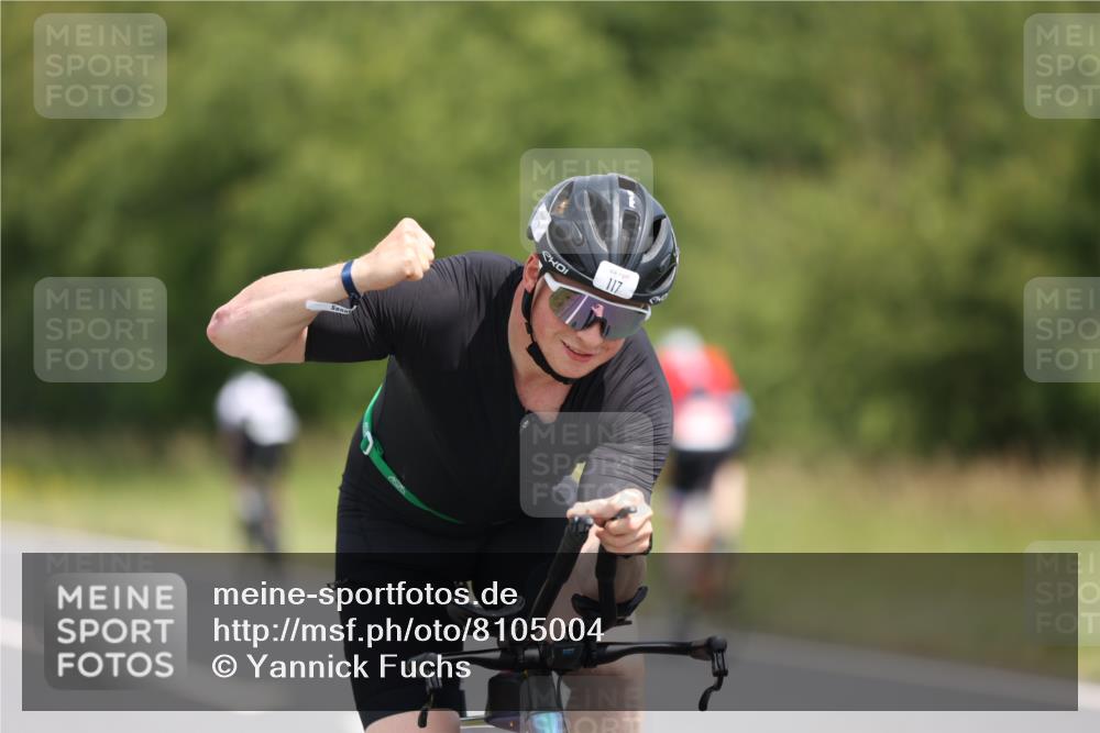 22.06.2025 - Viking Triathlon Yannick Fuchs http://msf.ph/oto/8105004 22.06.2025 12:08:56 Radfahren 14, 48, 99, 117, 632, 640, 651 meine-sportfotos.de