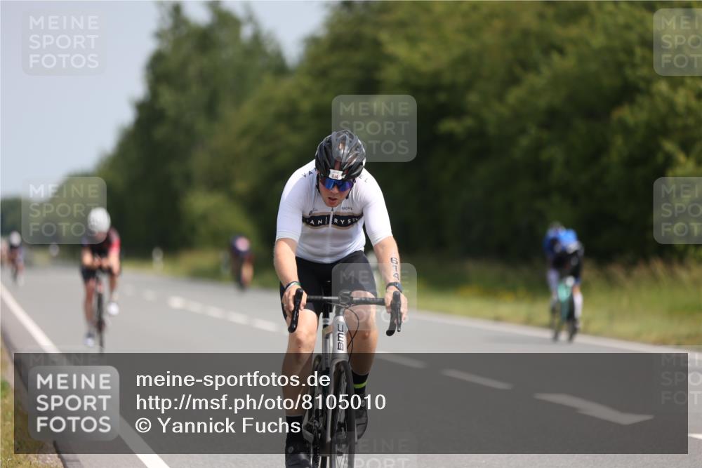 22.06.2025 - Viking Triathlon Yannick Fuchs http://msf.ph/oto/8105010 22.06.2025 11:28:59 Radfahren 11, 14, 33, 171, 251, 310, 614 meine-sportfotos.de