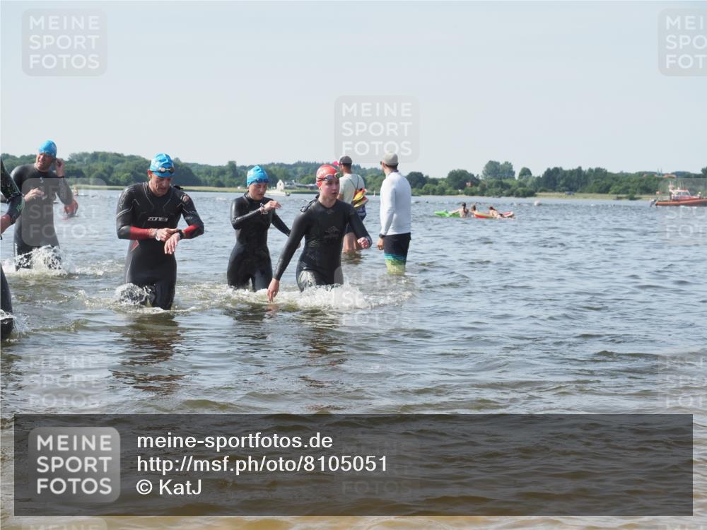 22.06.2025 - Viking Triathlon KatJ http://msf.ph/oto/8105051 22.06.2025 10:36:06 Schwimmen 19, 313, 377, 407, 448, 636 meine-sportfotos.de