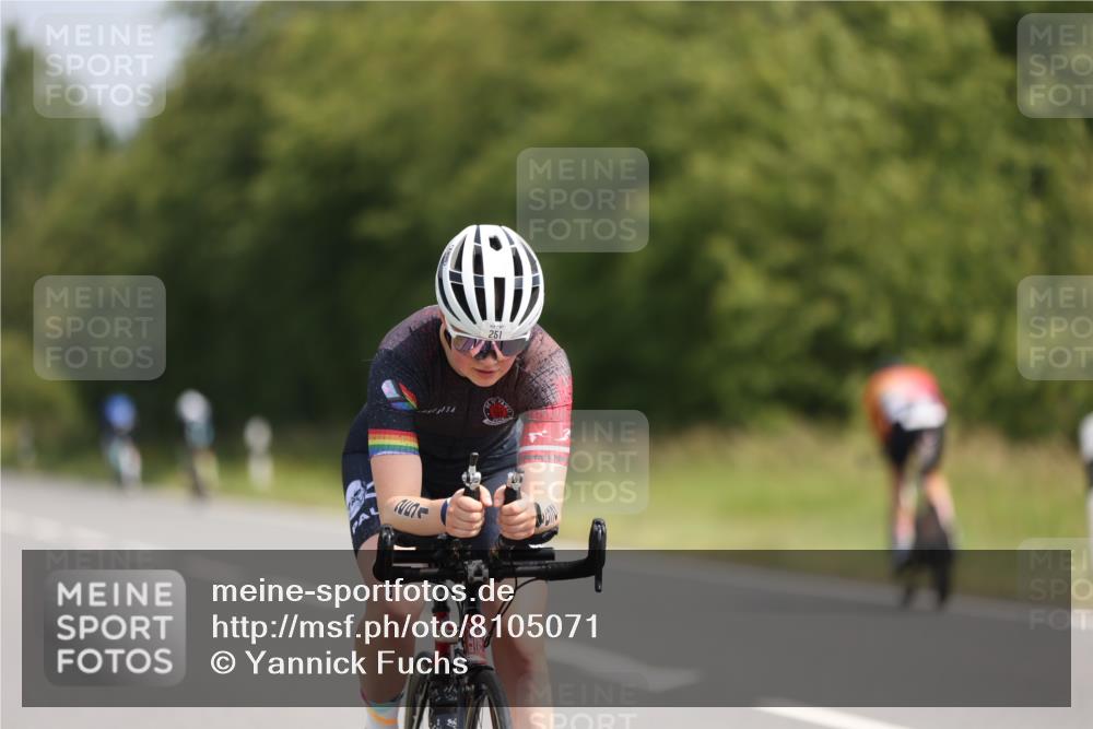 22.06.2025 - Viking Triathlon Yannick Fuchs http://msf.ph/oto/8105071 22.06.2025 11:29:03 Radfahren 14, 33, 251, 310, 394, 614 meine-sportfotos.de
