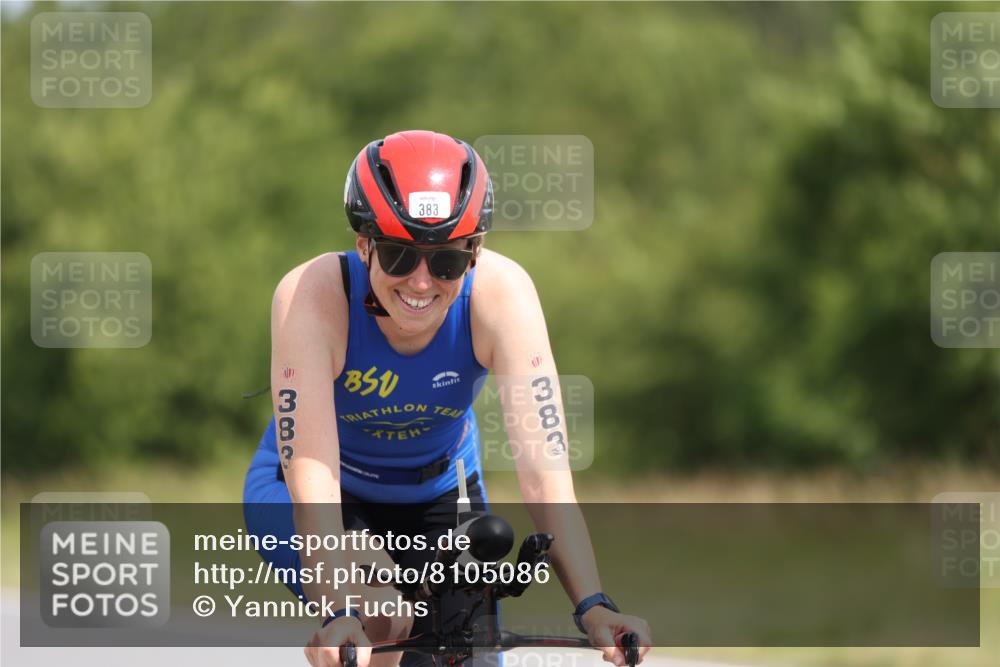 22.06.2025 - Viking Triathlon Yannick Fuchs http://msf.ph/oto/8105086 22.06.2025 12:09:24 Radfahren 31, 140, 195, 383, 446 meine-sportfotos.de